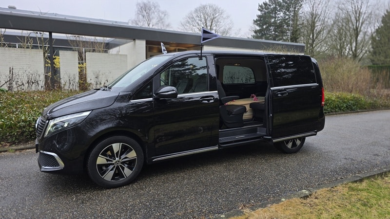 Uitvaartbus (3 persoons)